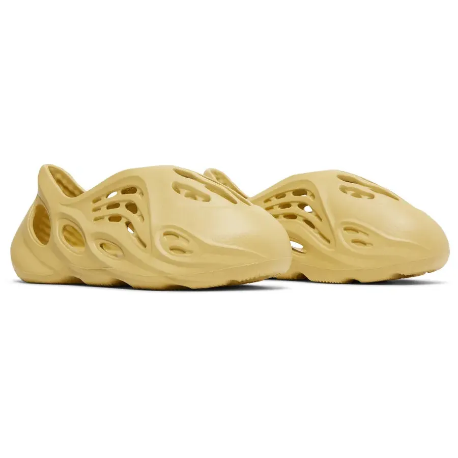 Adidas Yeezy Foam Runner Kids 'Sulfur' - Image 3