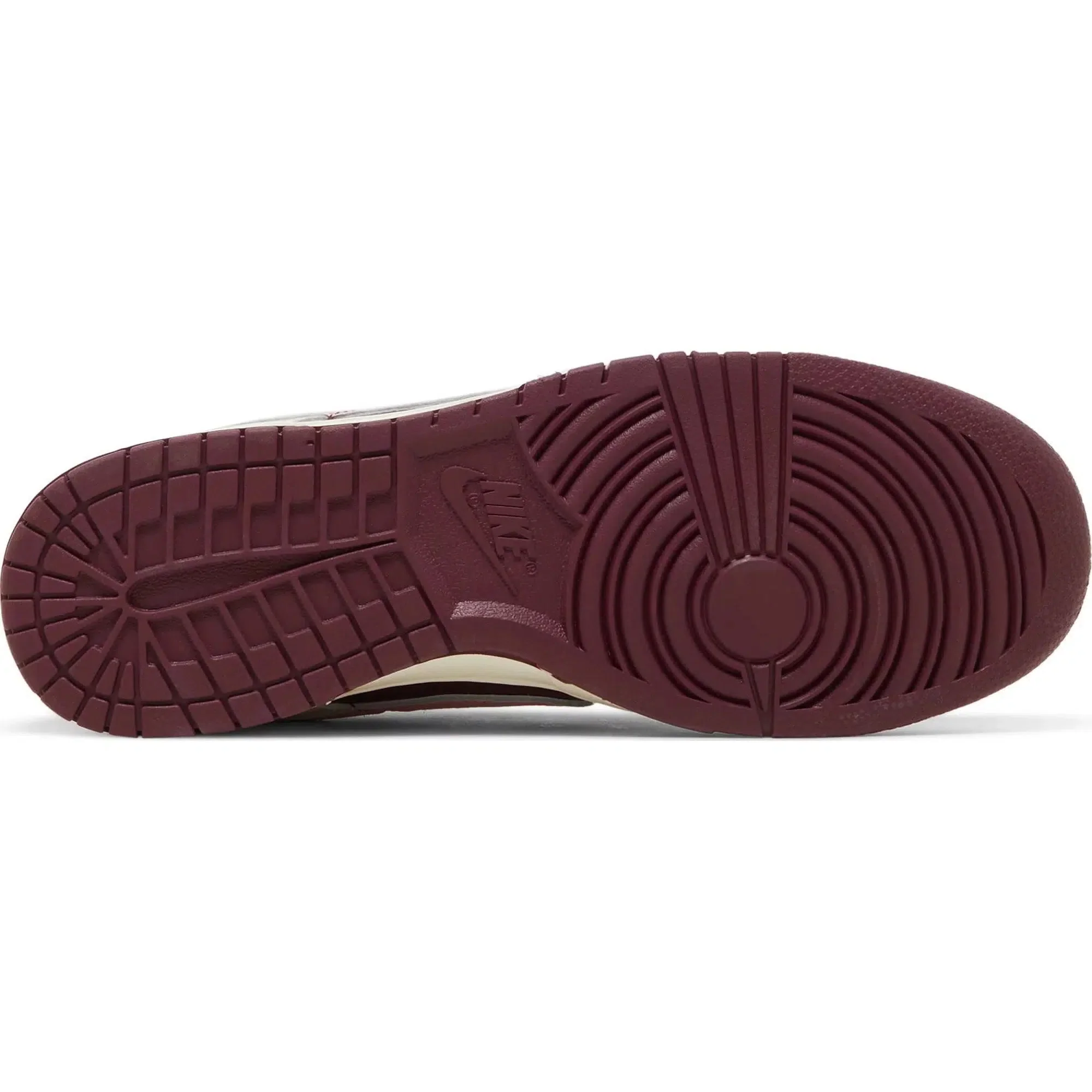 Dunk Low Premium 'Valentine's Day' - Image 3