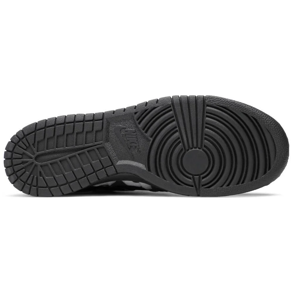 Nike Comme des Garçons x Wmns Dunk Low 'Monogram Print' - Image 4