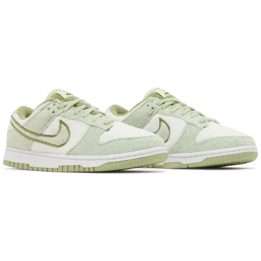 Nike Dunk Low SE Fleece Pack 'Honeydew' W - Image 3
