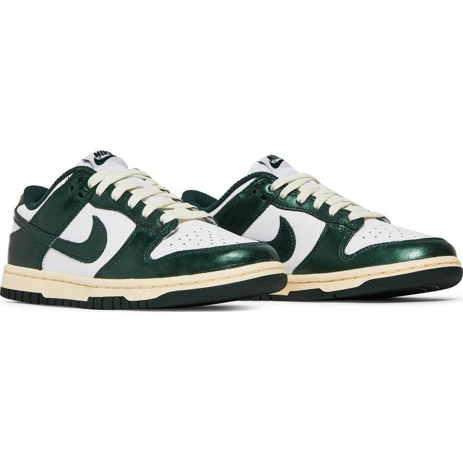 Nike Wmns Dunk Low 'Vintage Green' - Image 5