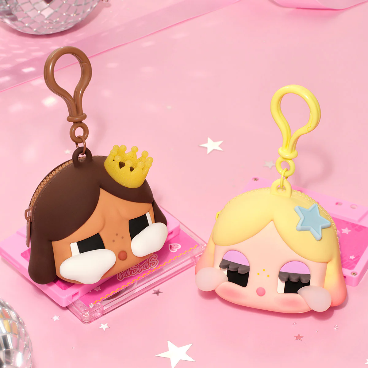 Pop Mart Crybaby Shiny Shiny Series-Earphone Case 'Brown' - Image 2