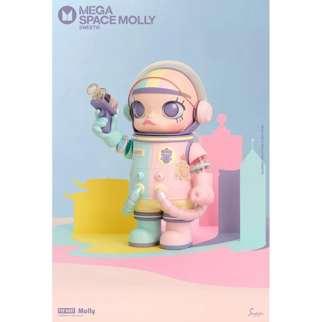 Pop Mart Mega Space Molly 'Sweetie' 400% - Image 2